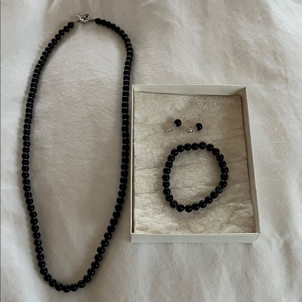 Elegant Black Jewelry Set